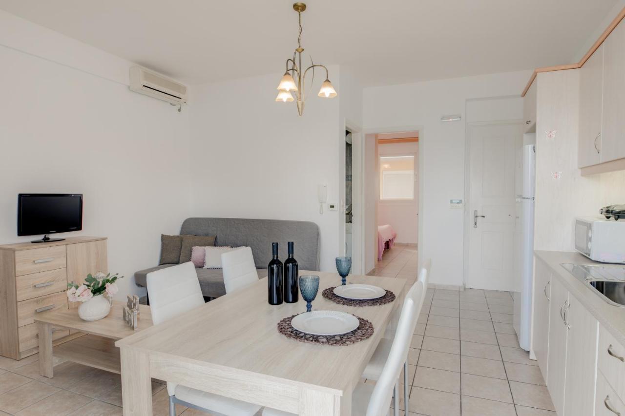 Sugar Blue - Apartments On The Beach Agios Vasilios  Екстер'єр фото